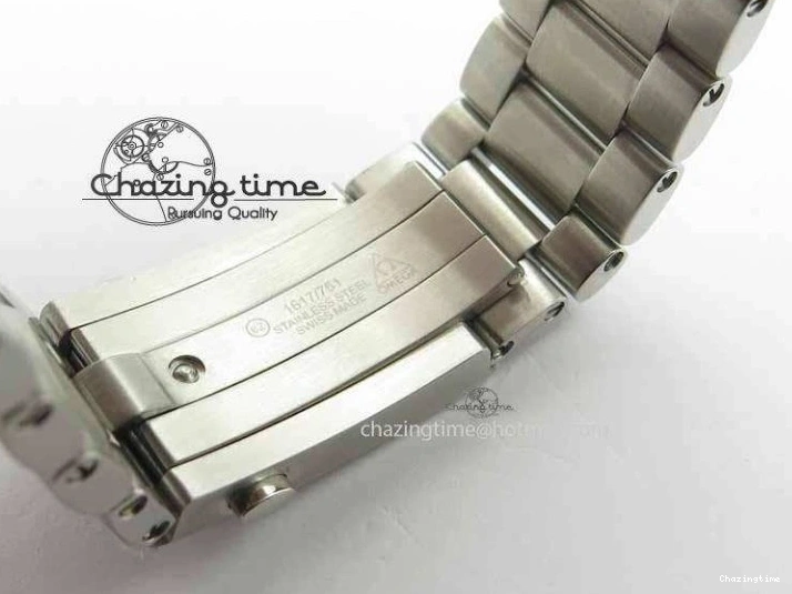 0110 Sophisticated Planet Ocean Master Chronometer Chrono SS OM 1:1 Best Edition Orange On SS Bracelet A 8156